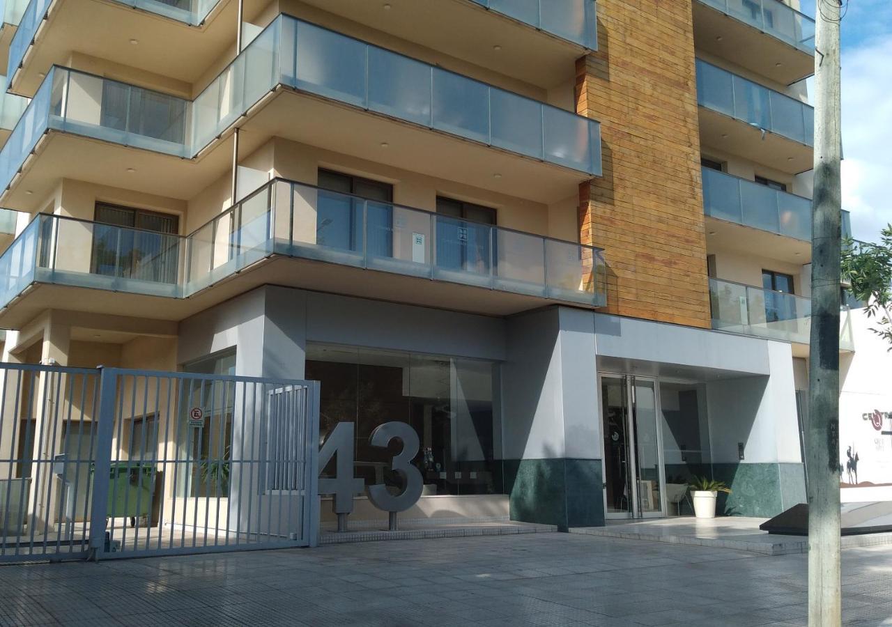 Lujan de Cuyo Apart Hotel Quijote By Dot Suites מראה חיצוני תמונה