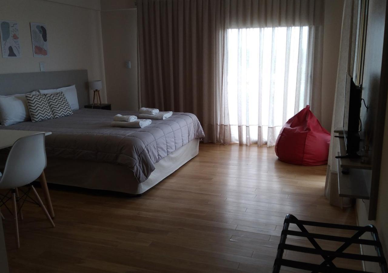 Lujan de Cuyo Apart Hotel Quijote By Dot Suites מראה חיצוני תמונה